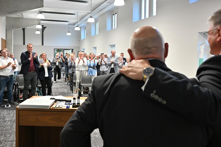 Standing Ovations der BDS Mitglieder